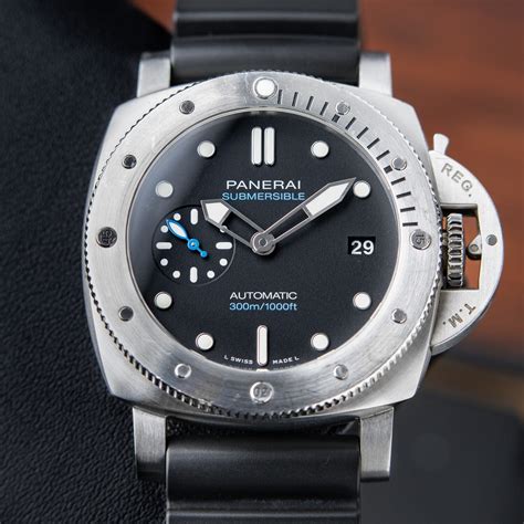 panerai luminor submersible watch strap|Panerai Luminor strap replacement.